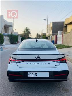 هیوندای ئەلەنترا